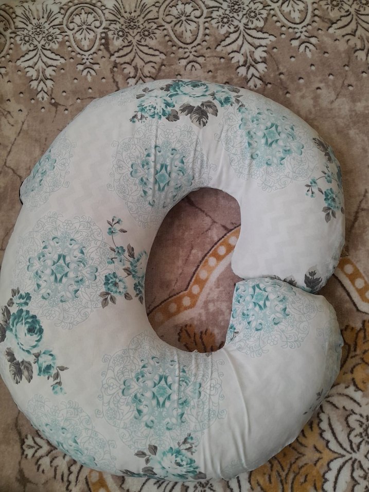 Turkuaz Çiçek Desenli Emzirme ve Hamile Yastığı - Görsel 2