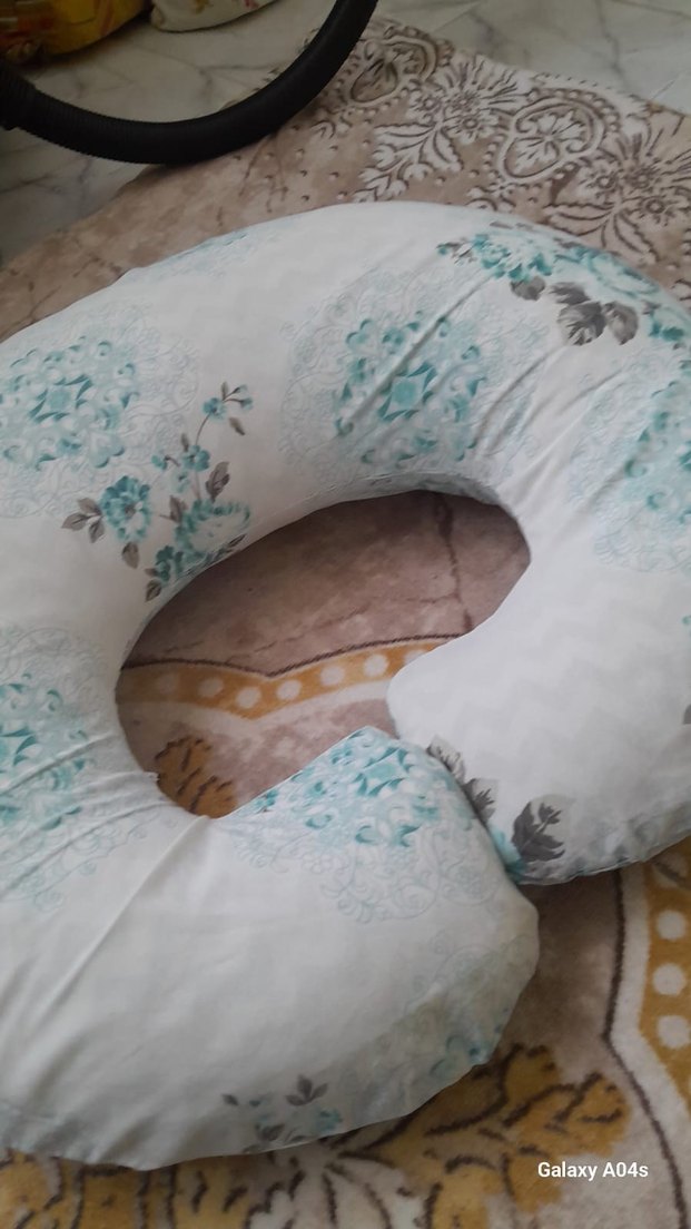 Turkuaz Çiçek Desenli Emzirme ve Hamile Yastığı - Görsel 4