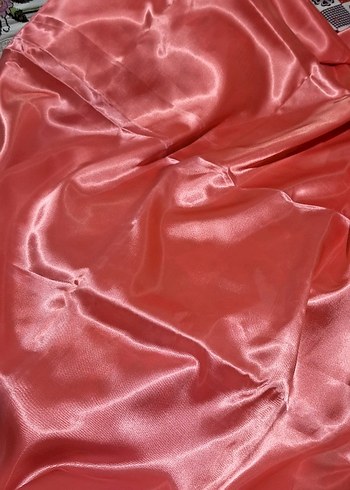 Parlak Çok Renkli Saten parçalar - Görsel 4