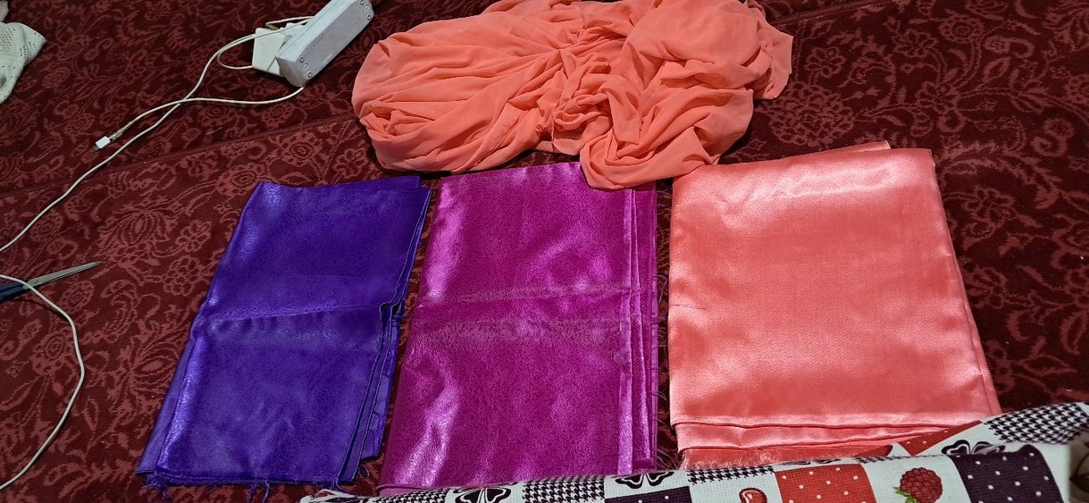 Parlak Çok Renkli Saten parçalar - Görsel 2