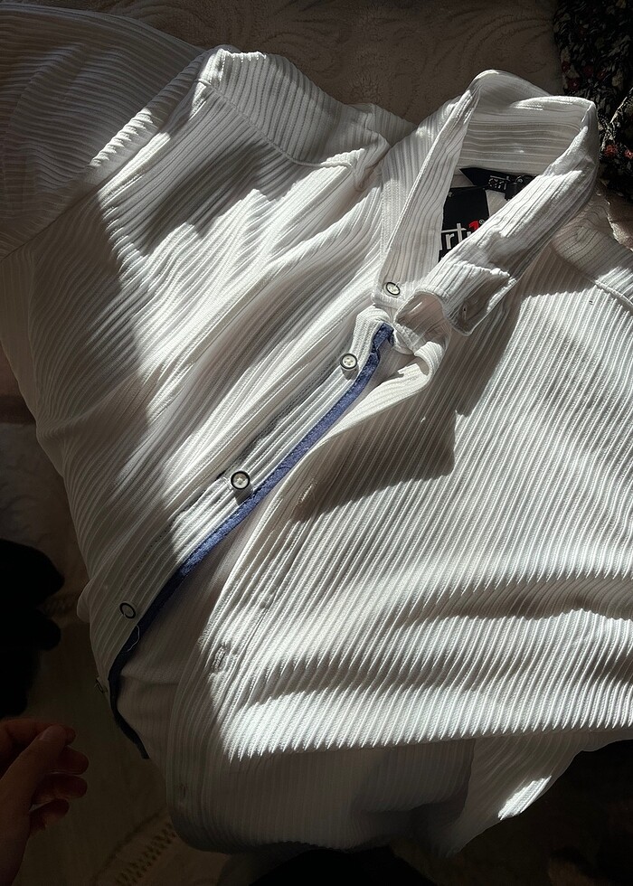 3 adet etiketli gömlek - Görsel 2