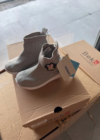 LC Waikiki Kız Çocuk Gri Minnie Mouse Spor Ayakkabı