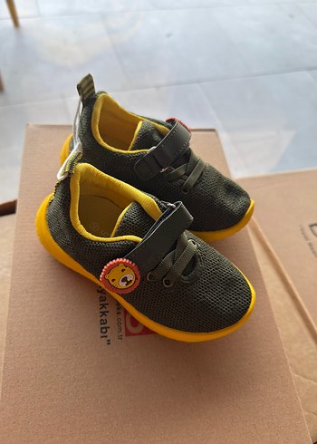 LC Waikiki Sarı Kadife Detaylı Erkek Çocuk Spor Ayakkabı