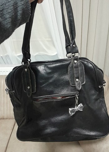 Parlak Siyah Deri Tokalı Goth Çanta anahtarlik hariç - Görsel 2
