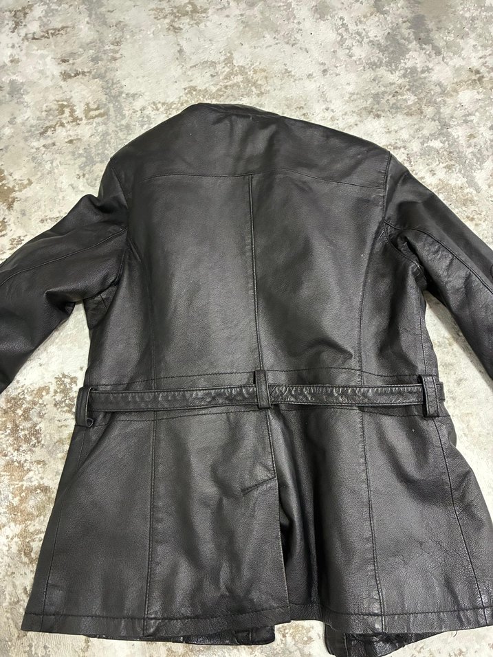 Siyah Deri Biker Ceket, Kemerli, Kuzu Derisi olduğu söylendi - Görsel 3