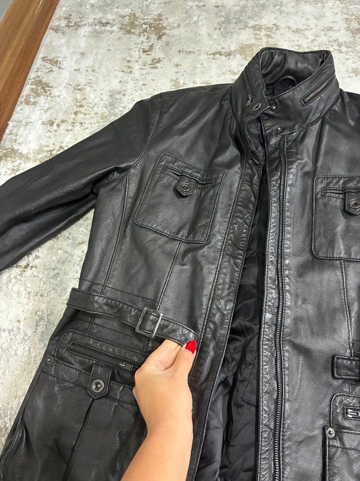 Siyah Deri Biker Ceket, Kemerli, Kuzu Derisi olduğu söylendi - Görsel 2