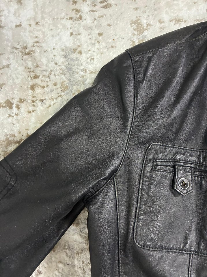 Siyah Deri Biker Ceket, Kemerli, Kuzu Derisi olduğu söylendi - Görsel 4