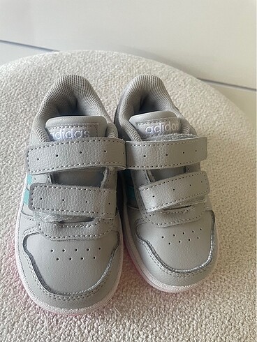 Adidas ayakkabı