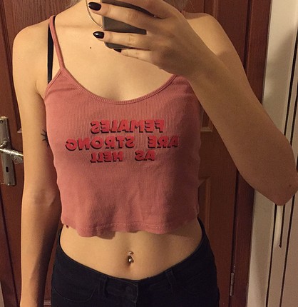 pembe crop top