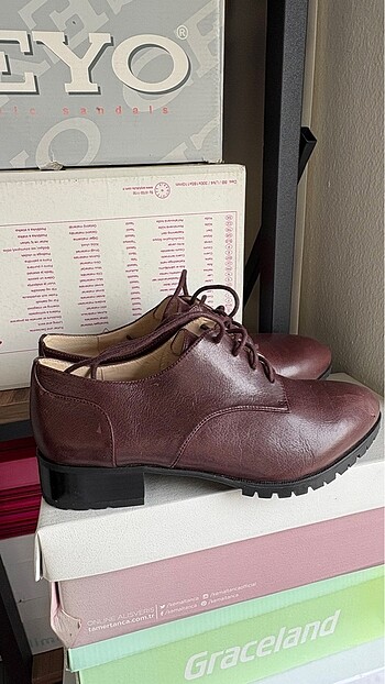 36 Beden Nine west oxford