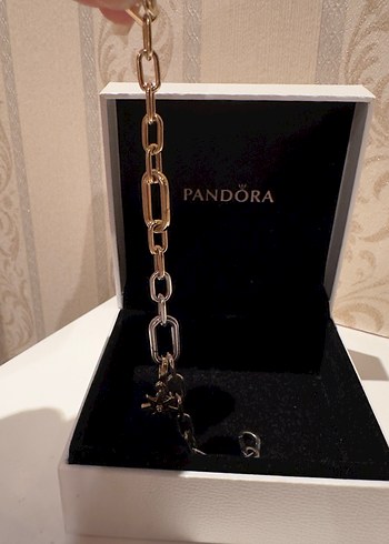 Pandora Zincir Detaylı Altın Bileklik - Görsel 3