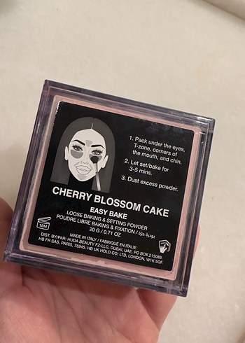 Huda Beauty Cherry Blossom Pudra - Görsel 3
