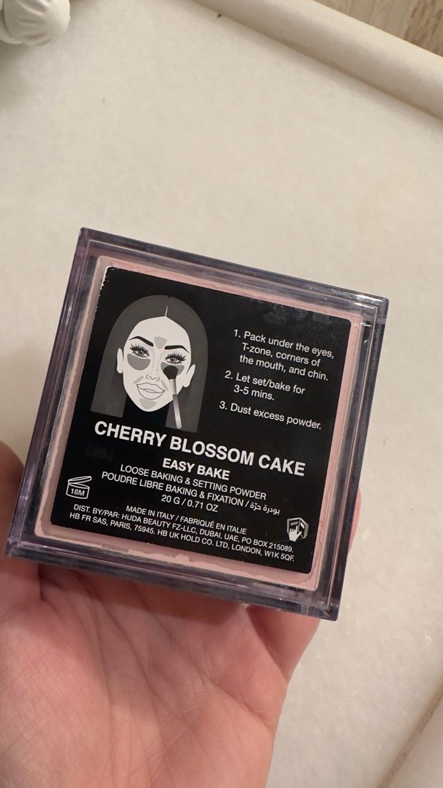 Huda Beauty Cherry Blossom Pudra - Görsel 3