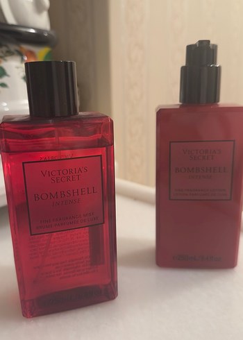 Victoria's Secret Bombshell Intense Parfüm Losyon 250ml - Görsel 2