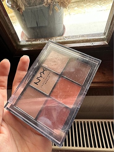  Beden NYX FAR PALETİ