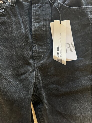 ZARA MOM JEAN