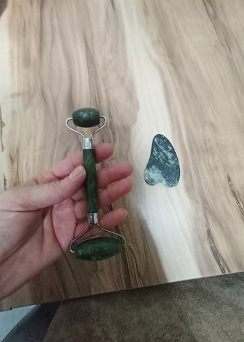 Yeşim Taşı Yüz Masaj Aleti ve Guasha Seti - Görsel 3