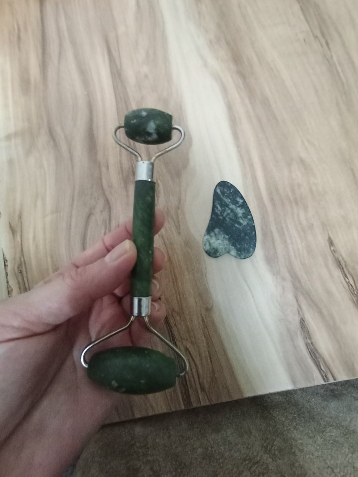 Yeşim Taşı Yüz Masaj Aleti ve Guasha Seti - Görsel 2