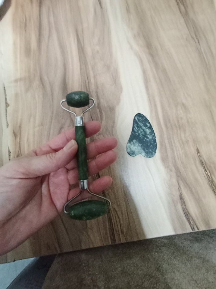 Yeşim Taşı Yüz Masaj Aleti ve Guasha Seti - Görsel 3