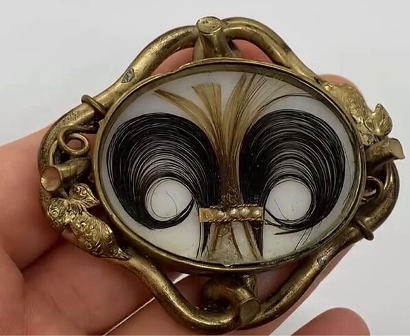Victorian Mourning saç işleme pirinç
