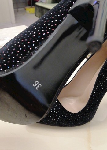 Siyah Pullu Stiletto Topuklu Kadın Ayakkabı - Görsel 3