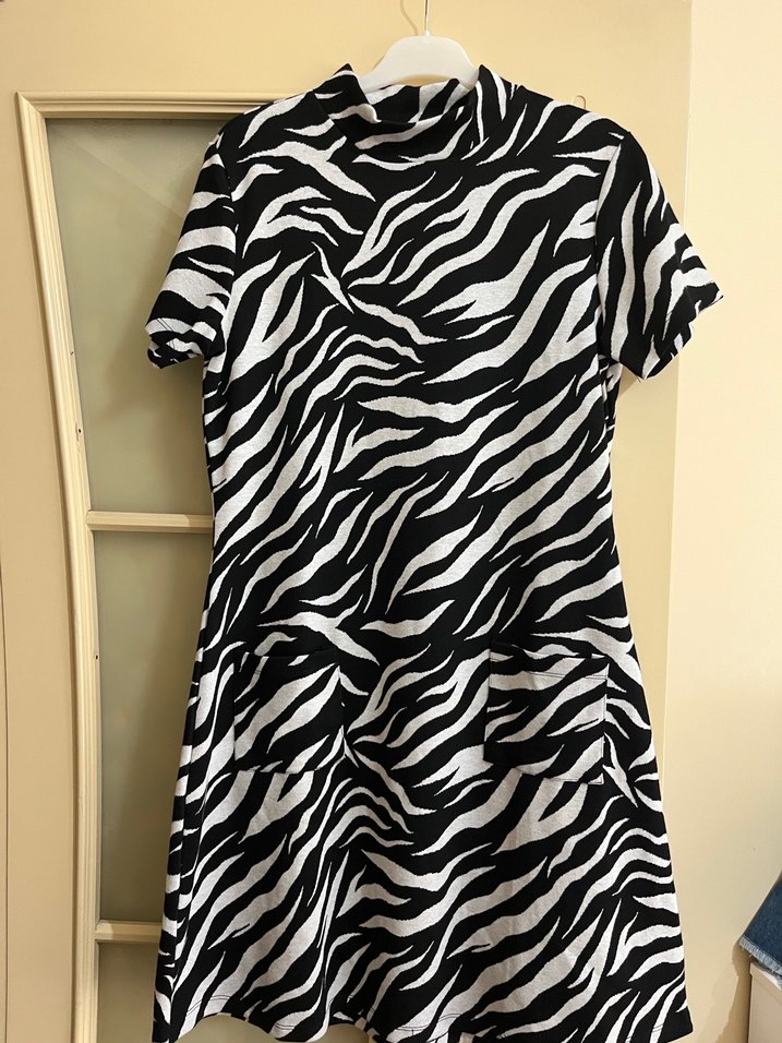 Zebra Desenli Kısa Kollu Midi Elbise - Görsel 4