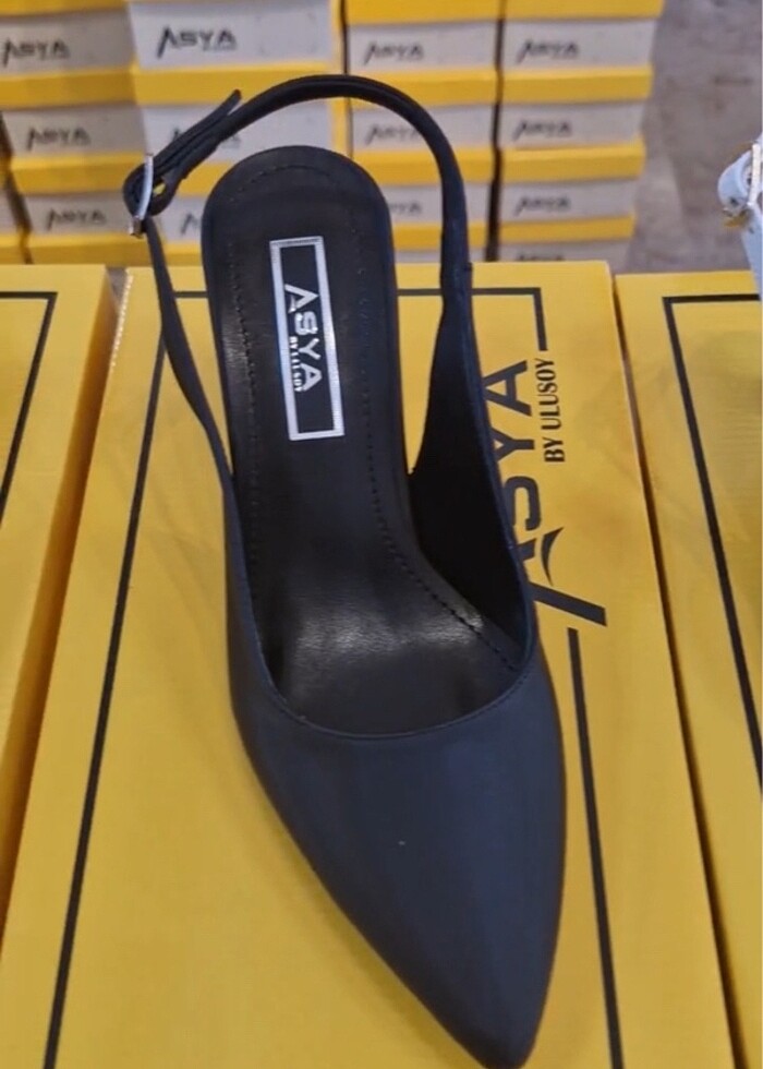 Topuklu ayakkabı - Görsel 2