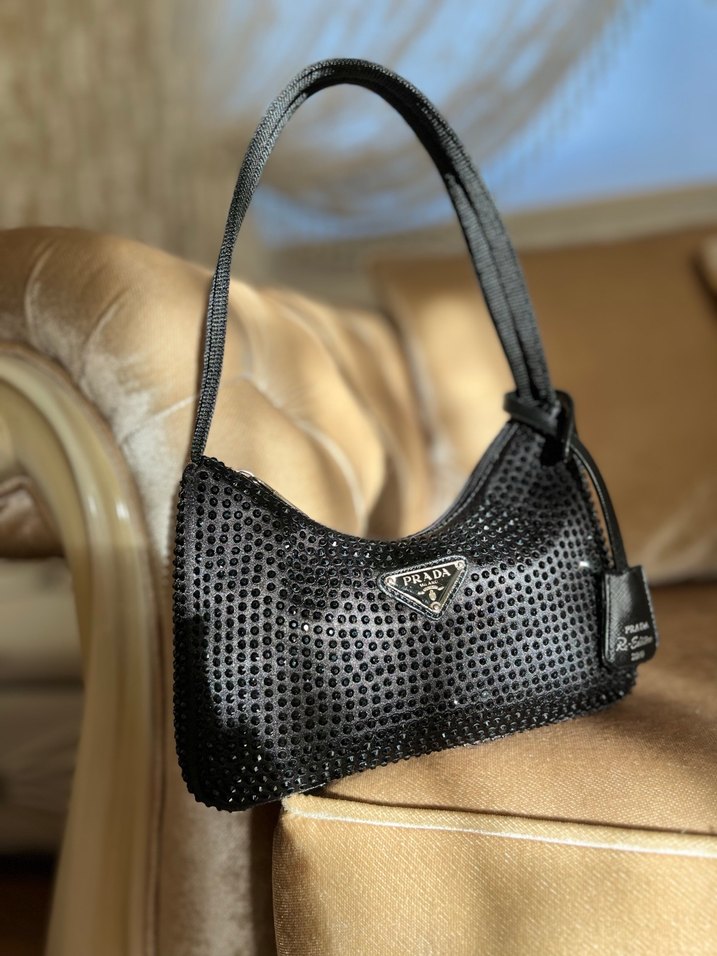 Parlak Siyah Deri Payetli Prada Kadın Çanta - Görsel 3