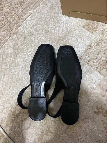 36 Beden siyah Renk Zara babet