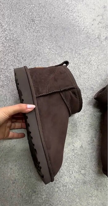 Ultra mini Ugg