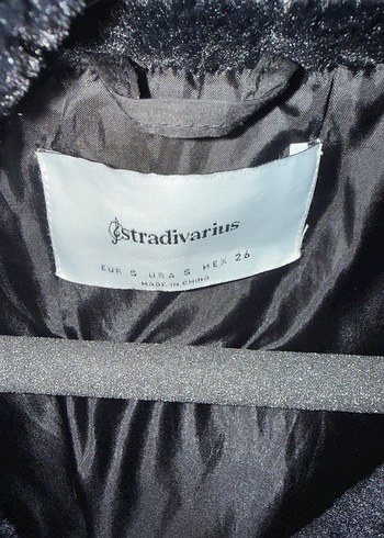 Stradivarius Stradivarius Siyah Kürklü Kadın Kışlık Mont