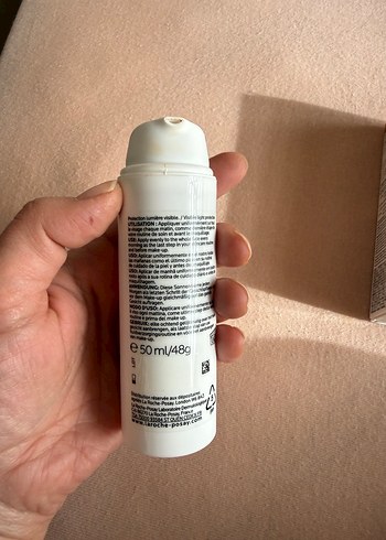 La Roche-Posay Anthelios Age Correct SPF 50 Krem 50ml fondoten - Görsel 2