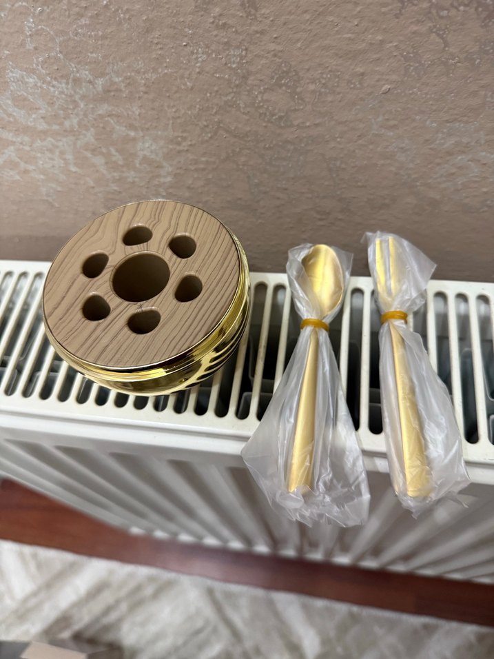 Tonilato Altın Renkli Yumurta Standlı Tatlı Çatal Kaşık Seti - Görsel 4