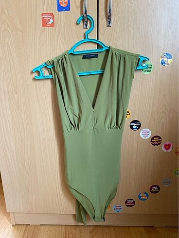 Çıtçıtlı arkası ipli bluz