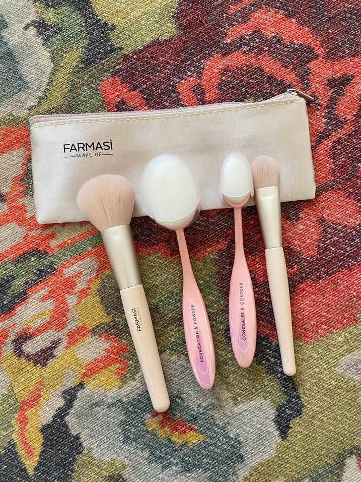 Farmasi Pastel Pembe Makyaj Fırçası Seti - Görsel 2