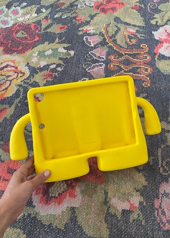 Tablet kılıfı