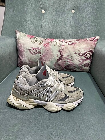 New balance 9060