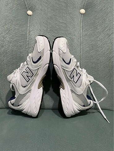38 Beden beyaz Renk New balance 530