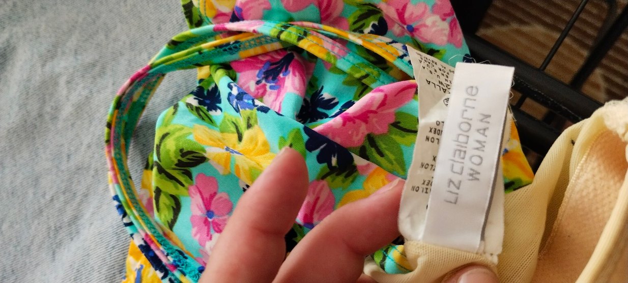 Çiçek Desenli Mini Askılı Kadın Mayo - Görsel 4