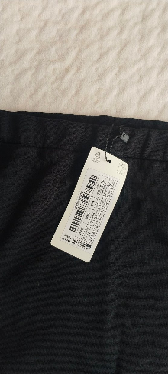 Siyah Kadın Etek - Görsel 2