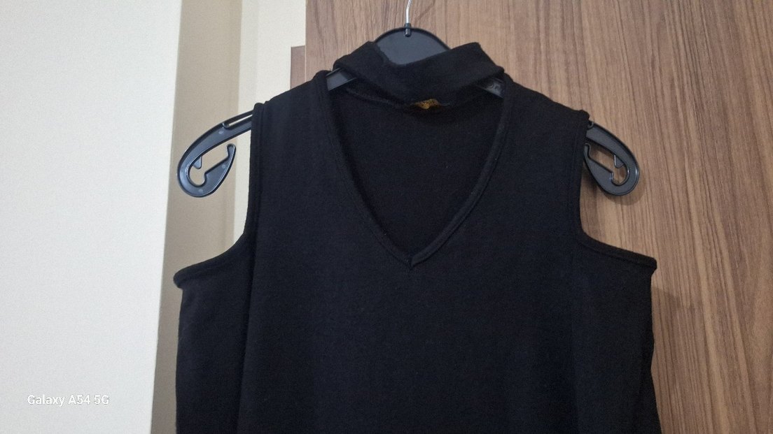 Siyah V Yakalı Uzun Kollu Uzun Elbise - Görsel 5