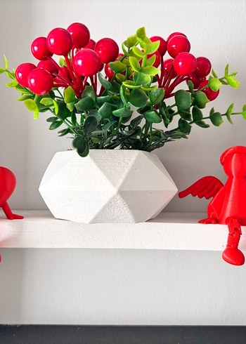 Kırmızı Renkli Figürin - Görsel 7