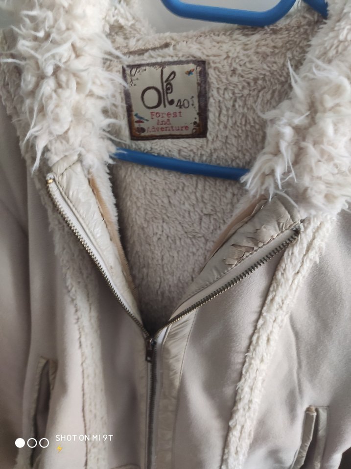 Kapüşonlu Beyaz Kadın Kışlık Ceket +1 sürpriz hediye - Görsel 2