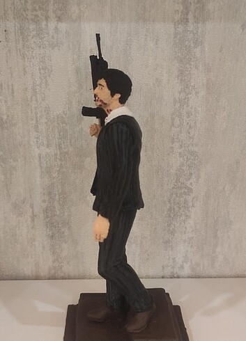 Tony Montana el yapımı figür - Görsel 9