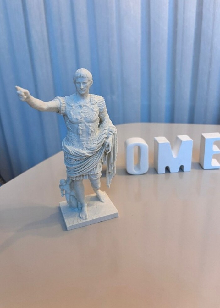 Roma imparatoru Augustus heykeli süs eşyası - Görsel 3