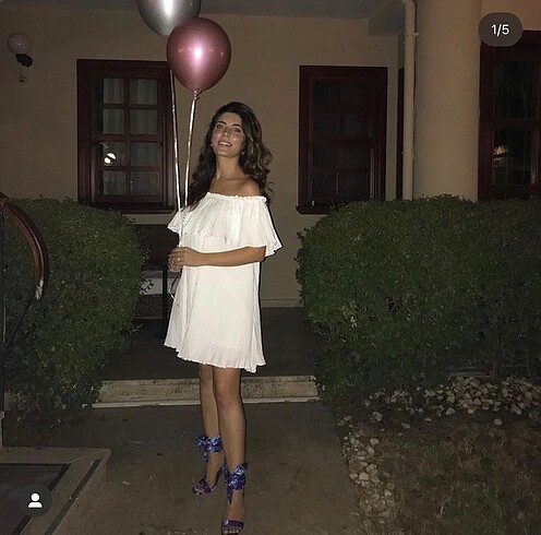 ZARA beyaz elbise