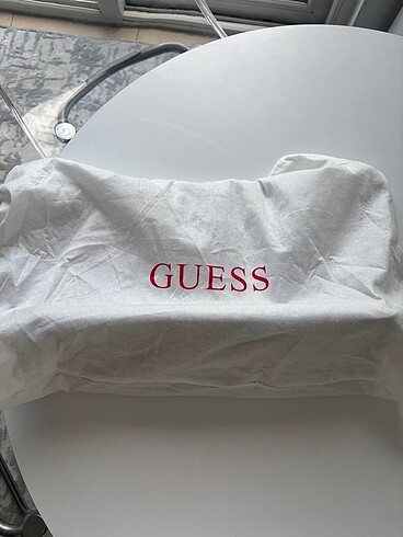  Beden Guess çanta