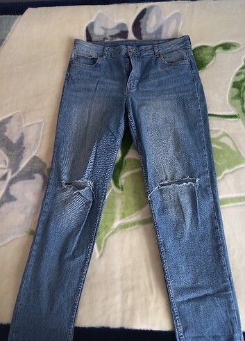 H&M jeans yırtık 