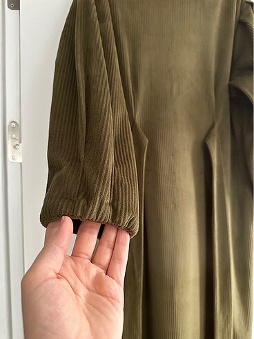 Zara Kadife Haki Yeşili Elbise