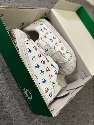 25 Beden beyaz Renk Benetton spor ayakkabı